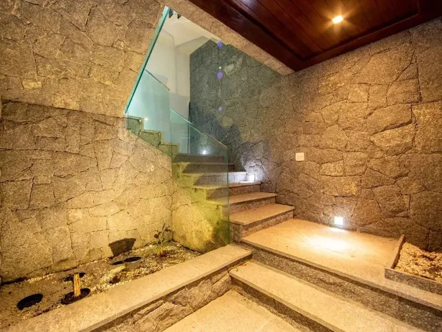 Imagem 4: Casa com 5 Quartos em Condomínio no Comary, Teresópolis