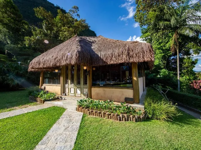 Imagem 6: Casa com 4 Quartos em Condomínio no Comary, Teresópolis