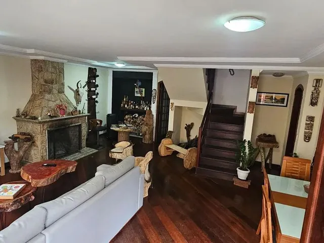 Imagem 4: Casa Triplex Porteira Fechada