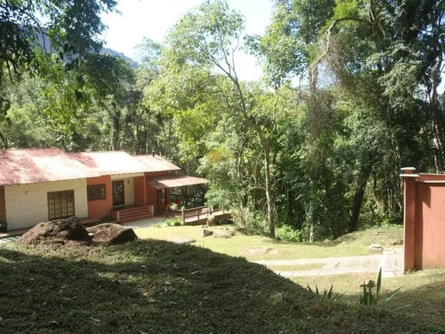 Imagem 3: Casa em Condomínio para Venda em Teresópolis, Quebra Frascos, 3 Dormitórios, 3