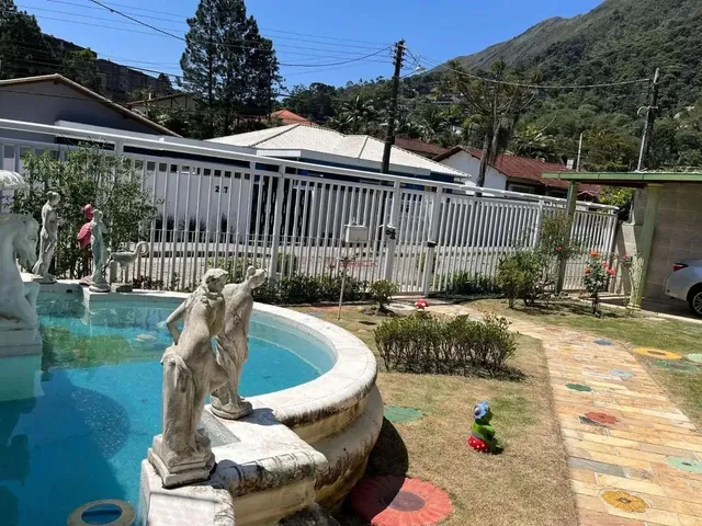 Imagem 12: Casa Linear com 3 Quartos Sendo 2 Suítes no Comary - Teresópolis/Rj