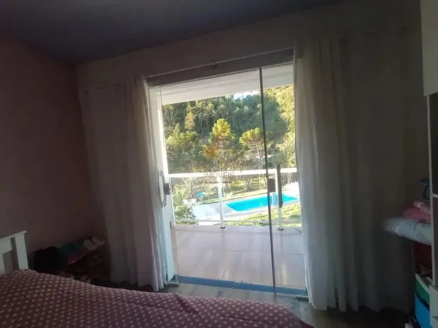 Imagem 2: Casa para Venda em Teresópolis, Albuquerque, 4 Dormitórios, 3 Suítes, 4 Banheiros, 2