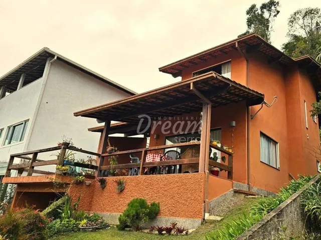 Imagem: Casa com 2 Dormitórios À Venda, 151 M²