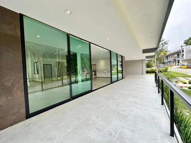 Imagem 2: Casa em Condomínio À Venda com 3 Suítes, 280 M² em Quebra Frascos - Teresópolis/Rj