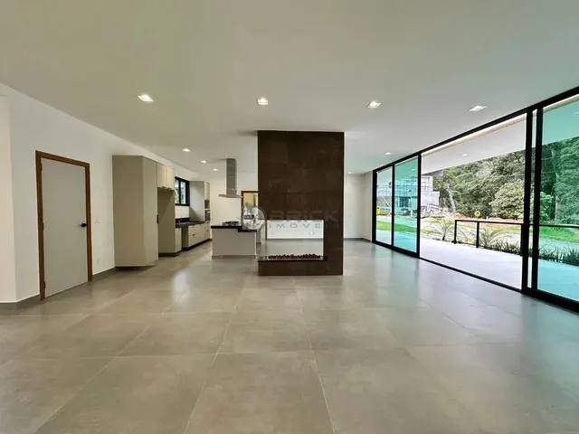 Imagem 15: Casa em Condomínio À Venda com 3 Suítes, 280 M² em Quebra Frascos - Teresópolis/Rj