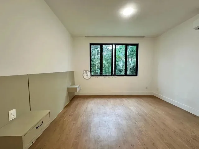 Imagem 6: Casa em Condomínio À Venda com 3 Suítes, 280 M² em Quebra Frascos - Teresópolis/Rj