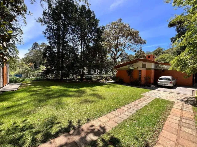 Imagem: Casa À Venda, 4 Quartos, 2 Suítes, 7 Vagas