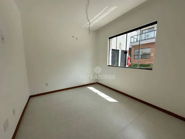 Imagem 2: Casa com 3 Dormitórios À Venda, 131 M² por R$ 850.000,00 - Golfe - Teresópolis/Rj