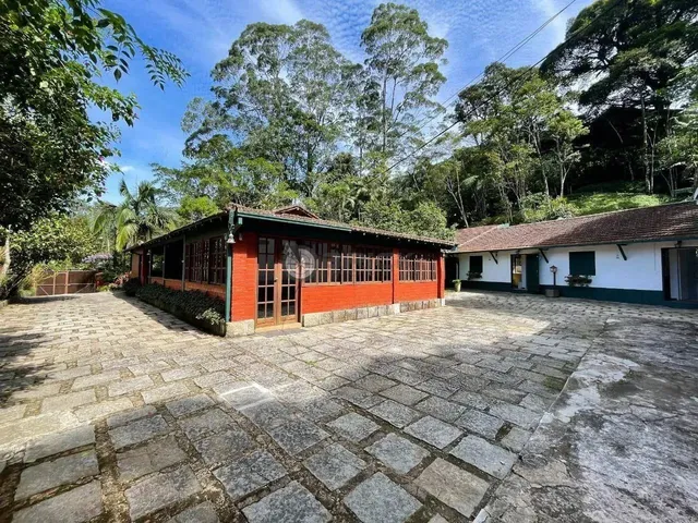 Imagem 9: Casa À Venda com 5 Quartos Sendo 4 Suítes, 289 M² no Carlos Guinle (Comary)