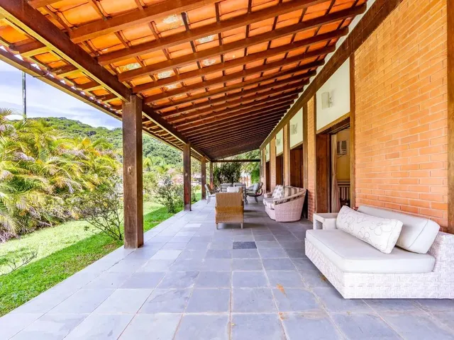 Imagem 8: Casa Linear com 5 Suítes no Bairro Comary, Teresópolis