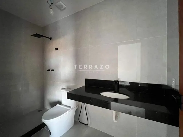 Imagem 5: Casa À Venda, 3 Quartos, 1 Suíte, 1 Vaga, Deck de 35 M², Golfe - Teresópolis/Rj