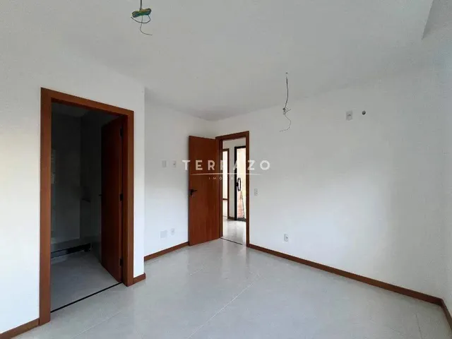Imagem 6: Casa À Venda, 3 Quartos, 1 Suíte, 1 Vaga, Deck de 35 M², Golfe - Teresópolis/Rj