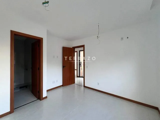 Imagem 8: Casa À Venda, 3 Quartos, 1 Suíte, 1 Vaga, Deck de 35 M², Golfe - Teresópolis/Rj
