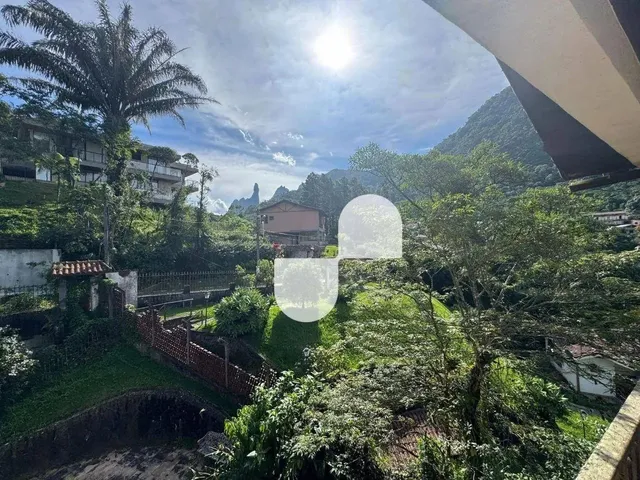 Imagem: Casa com 4 Quartos À Venda, 377 M² - Carlos