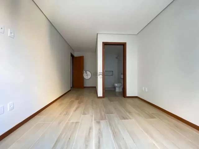 Imagem 13: Apartamento À Venda com 2 Quartos Sendo 1 Suíte, 95.99 M² no Alto - Teresópolis/Rj