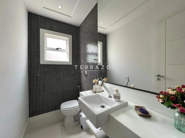Imagem 16: Casa em Condomínio À Venda, 4 Quartos, 3 Suítes, 2 Vagas, Bom Retiro - Teresópolis/Rj