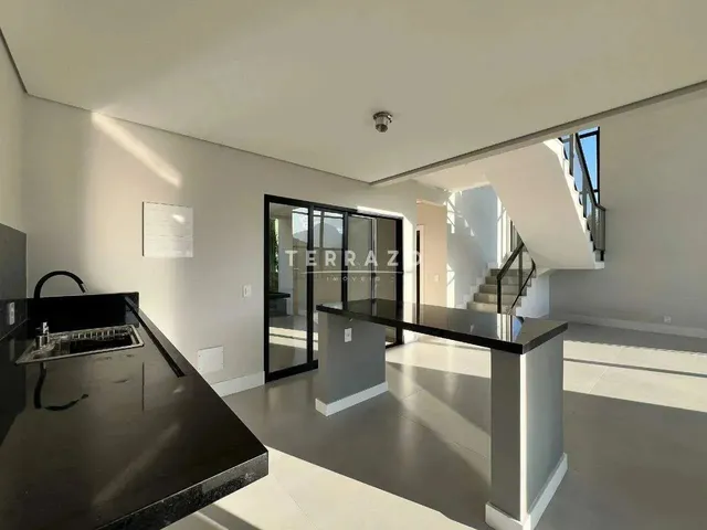 Imagem 10: Casa em Condomínio À Venda, 4 Quartos, 3 Suítes, 2 Vagas, Várzea - Teresópolis/Rj