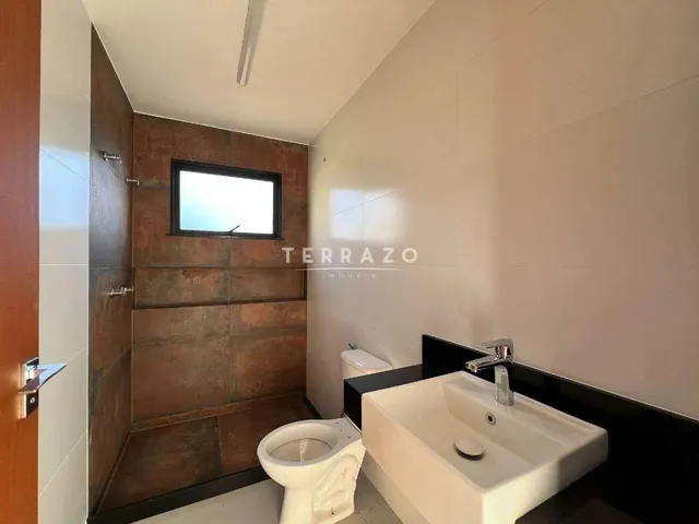 Imagem 15: Casa em Condomínio À Venda, 4 Quartos, 3 Suítes, 2 Vagas, Várzea - Teresópolis/Rj