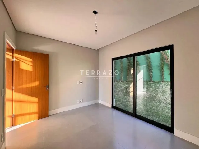 Imagem 9: Casa em Condomínio À Venda, 4 Quartos, 3 Suítes, 2 Vagas, Várzea - Teresópolis/Rj