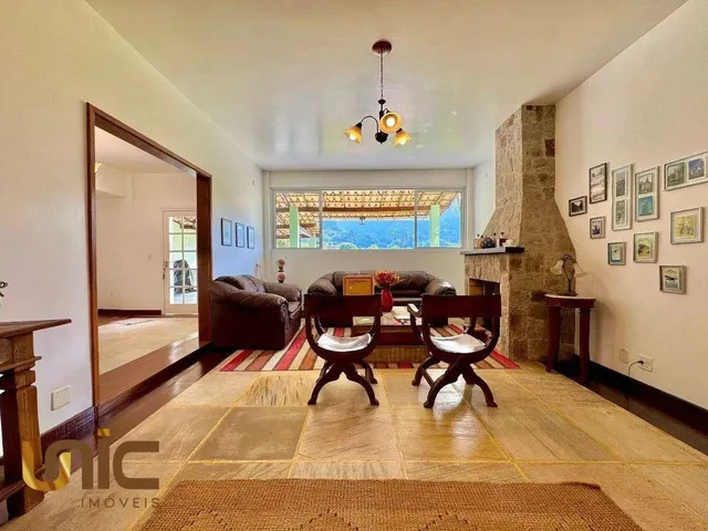 Imagem 5: Casa com 5 Dormitórios À Venda, 231 M² por R$ 3.200.000,00 - Comary - Teresópolis/Rj