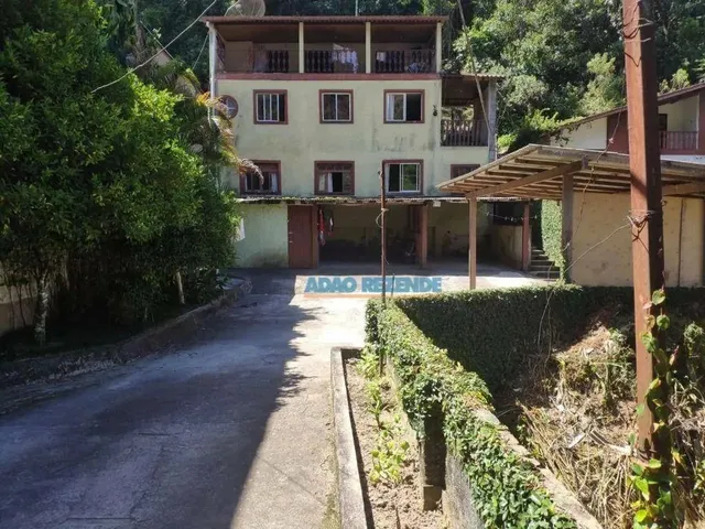 Imagem: Casa com 5 Dormitórios À Venda, 452 M²