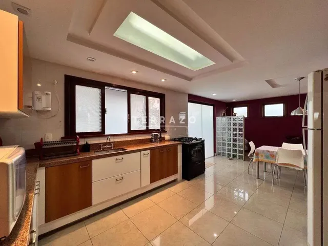 Imagem 16: Casa em Condomínio À Venda, 5 Quartos, 2 Suítes, 5 Vagas, Várzea - Teresópolis/Rj