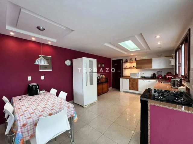 Imagem 8: Casa em Condomínio À Venda, 5 Quartos, 2 Suítes, 5 Vagas, Várzea - Teresópolis/Rj