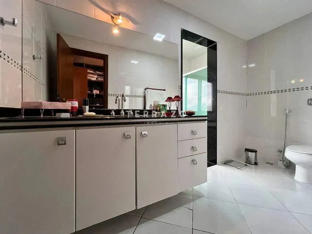 Imagem 5: Casa em Condomínio À Venda, 5 Quartos, 2 Suítes, 5 Vagas, Várzea - Teresópolis/Rj