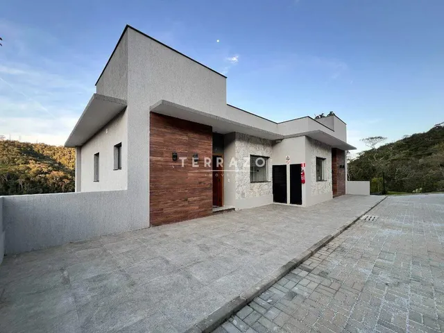 Imagem: Casa À Venda, 3 Quartos, 1 Suíte, 1 Vaga