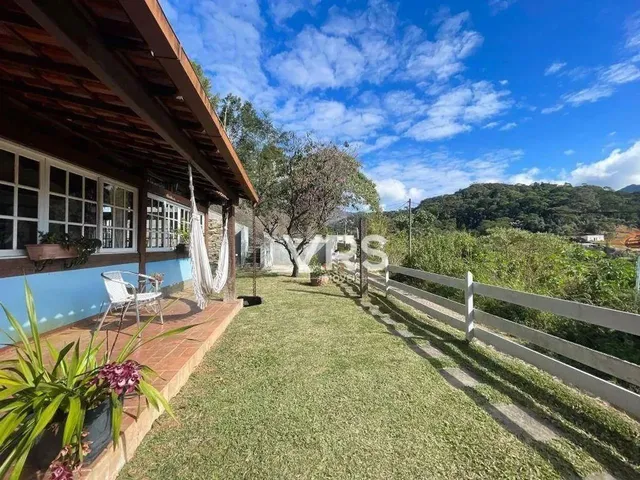 Imagem 11: Casa com 5 Dormitórios À Venda, 220 M² por R$ 990.000,00 - Golfe - Teresópolis/Rj