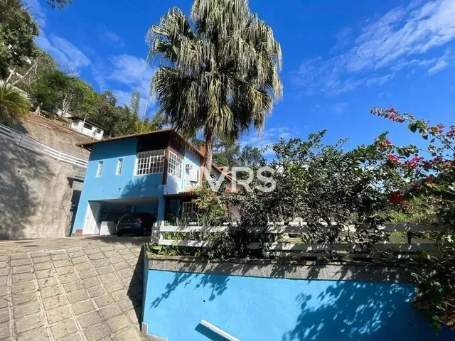 Imagem 12: Casa com 5 Dormitórios À Venda, 220 M² por R$ 990.000,00 - Golfe - Teresópolis/Rj