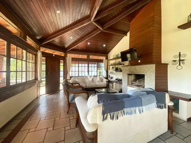 Imagem 10: Casa com 5 Dormitórios À Venda, 220 M² por R$ 990.000,00 - Golfe - Teresópolis/Rj