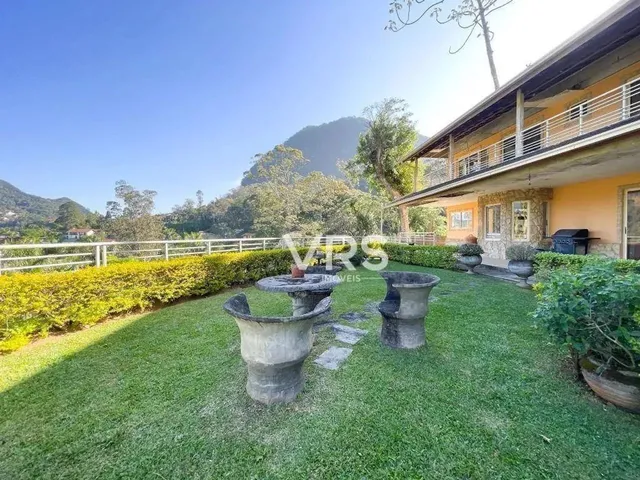 Imagem: Casa com 5 Dormitórios À Venda, 517 M²