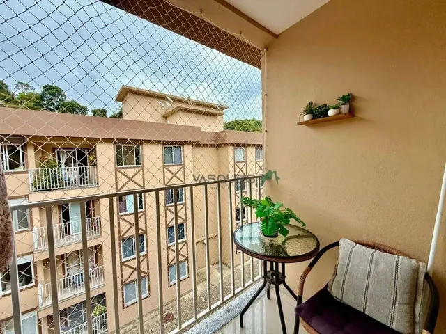 Imagem: Apartamento com 2 Dormitórios À Venda