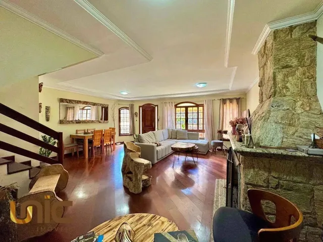 Imagem 2: Casa com 4 Dormitórios À Venda, 247 M² por R$ 790.000,00 - Alto - Teresópolis/Rj