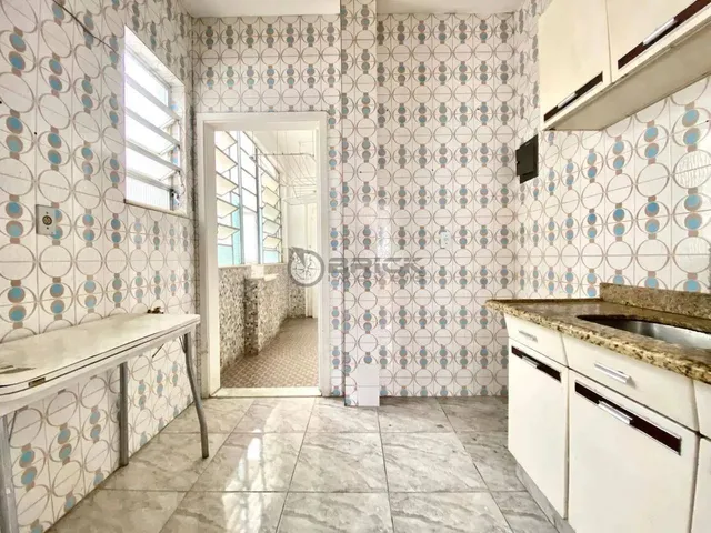 Imagem 7: Apartamento À Venda com 2 Quartos + Dependência Completa, 65 M² no Alto