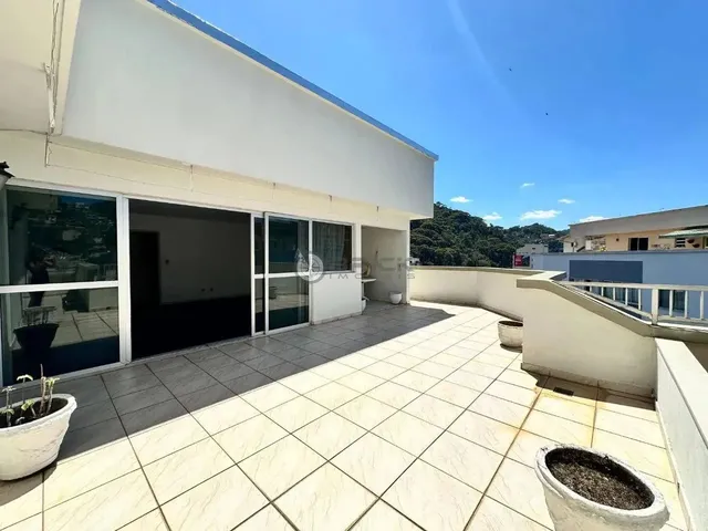 Imagem: Cobertura À Venda com 3 Quartos Sendo 2