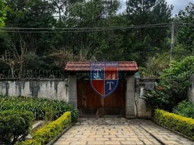Imagem 2: Casa Confortável com Piscina, 3 Quartos (Sendo 2 Suítes) em Teresópolis - Bairro Do