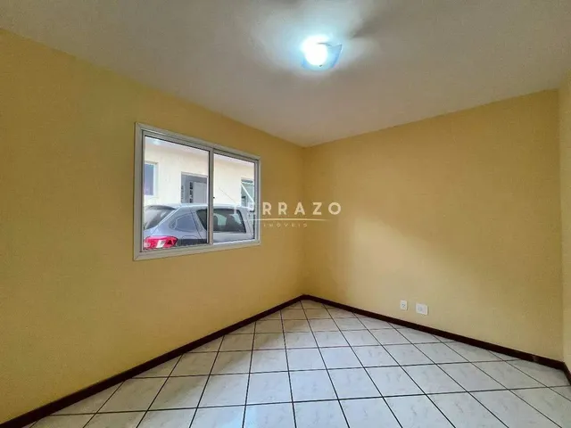 Imagem 3: Casa em Condomínio À Venda, 3 Quartos, 1 Suíte, 2 Vagas, Albuquerque - Teresópolis/Rj