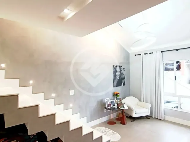 Imagem: Linda Casa em Condomínio com 3 Quartos