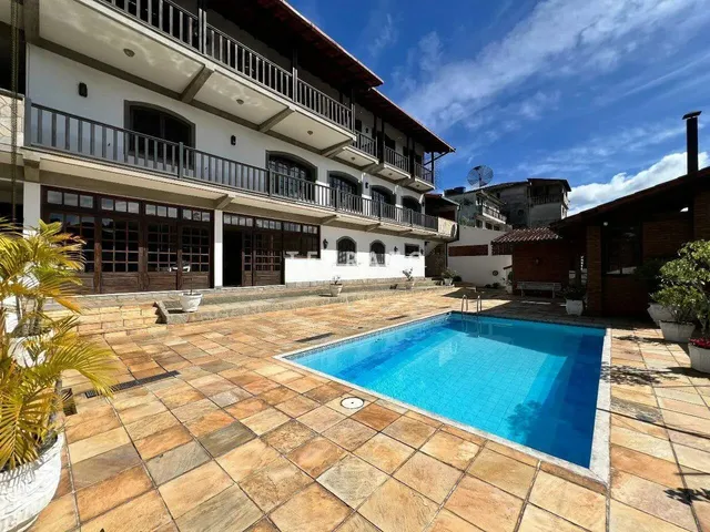 Imagem: Casa À Venda, 6 Quartos, 3 Suítes, 4 Vagas