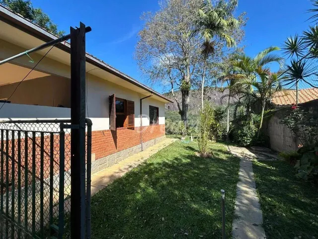 Imagem: Casa com 2 Dormitórios À Venda, 100 M²