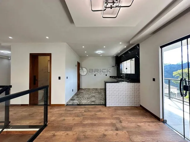 Imagem 3: Casa em Condomínio À Venda com 3 Suítes, 150 M² em Albuquerque - Teresópolis/Rj