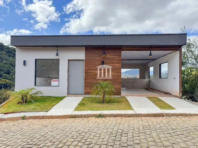 Imagem 1: Casa com 3 Dormitórios À Venda, 250 M² por R$ 690.000,00 - Albuquerque