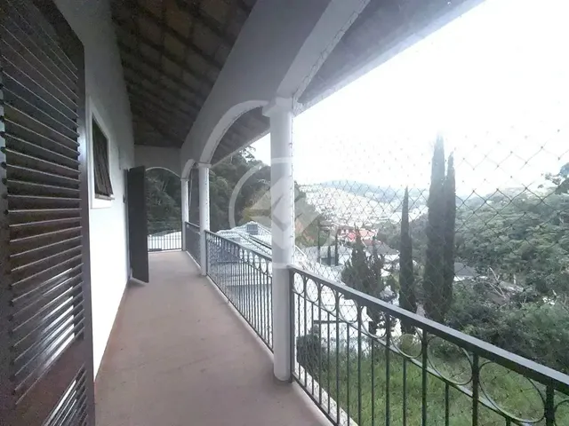 Imagem: Casa Ampla em Condomínio na Barra do Imbuí