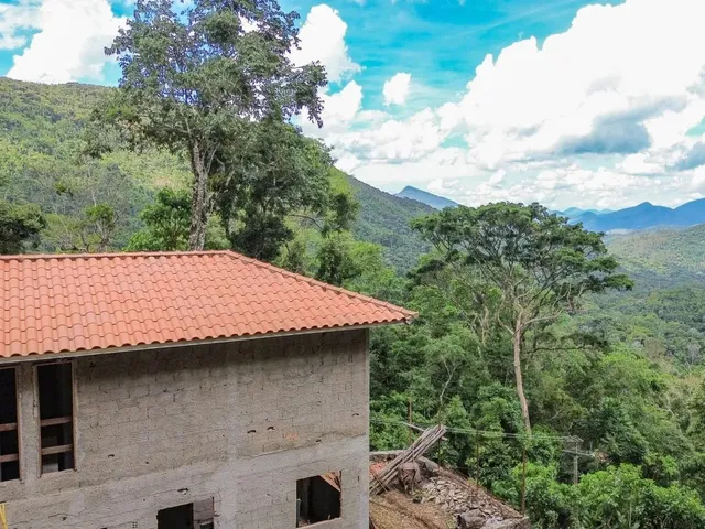 Imagem 3: Casa em Construção com 4 Quartos no Quebra Frascos, Teresópolis
