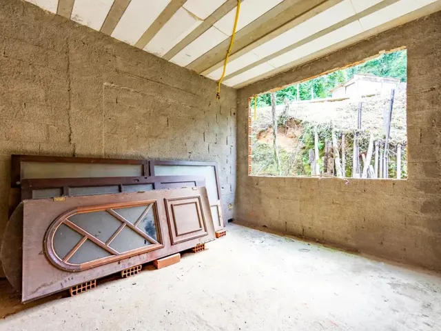 Imagem 7: Casa em Construção com 4 Quartos no Quebra Frascos, Teresópolis