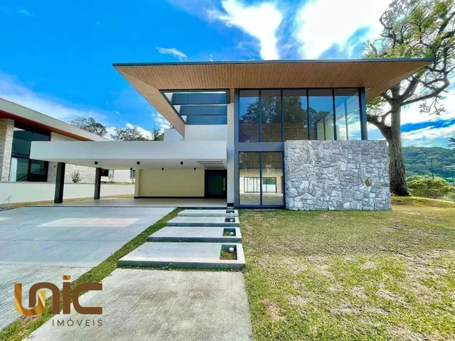 Imagem: Casa com 4 Dormitórios À Venda, 525 M²