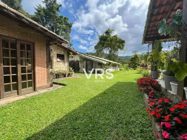 Imagem 2: Casa com 10 Dormitórios À Venda, 400 M² por R$ 1.500.000,00 - Prata dos Aredes