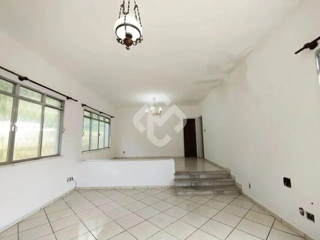 Imagem 3: Casa com 4 Quartos - Teresópolis/Rj